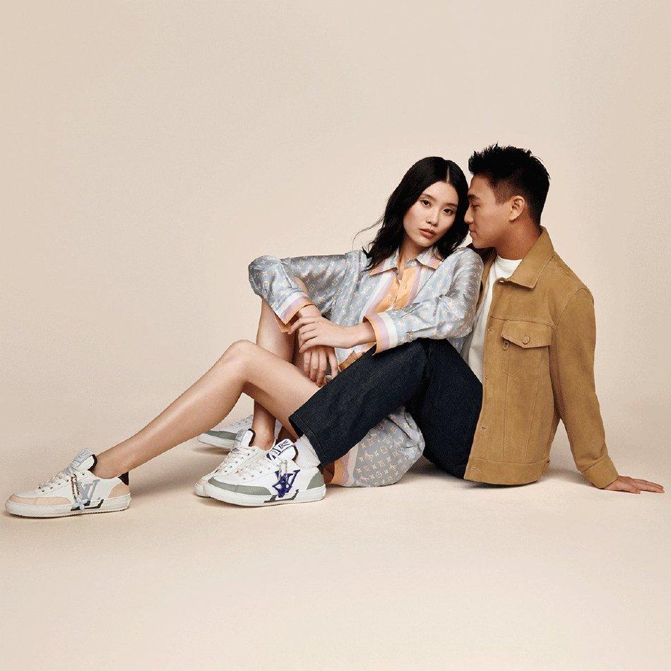 玩滑板的男孩逃脱2