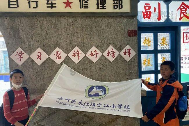 逃离金色的沙漠